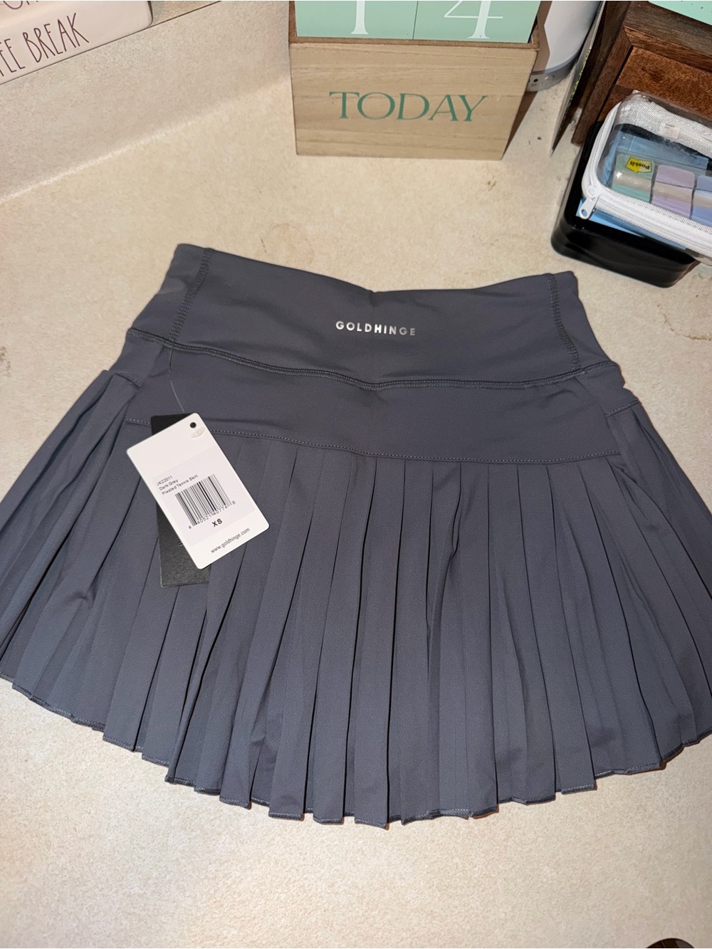 Goldhinge xsmall skirt Pleated Tennis Skirt $58 retail gold hinge dark gray